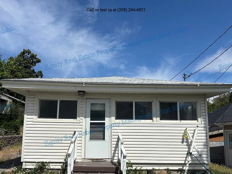 923 W Clark St #923 — Photo 13