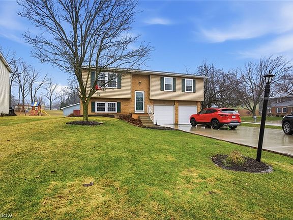 2nd image of 4534 Foresthill Rd