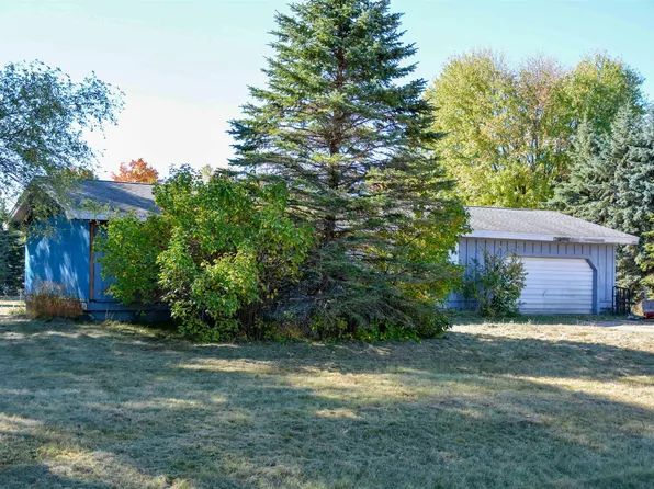 5461 Sunnyside St, Grawn, MI 49637