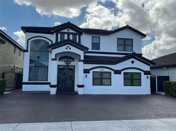15350 SW 11th St, Miami, FL 33194