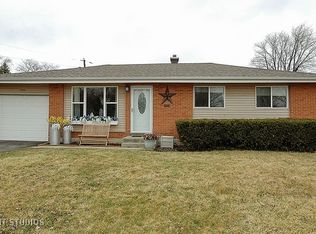 730 Orange Ln, Hoffman Estates, IL 60169