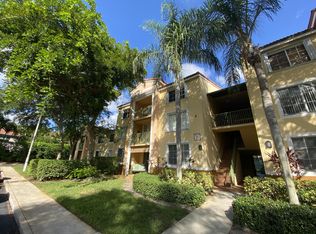 110 Yacht Club Way APT 303, Lake Worth, FL 33462