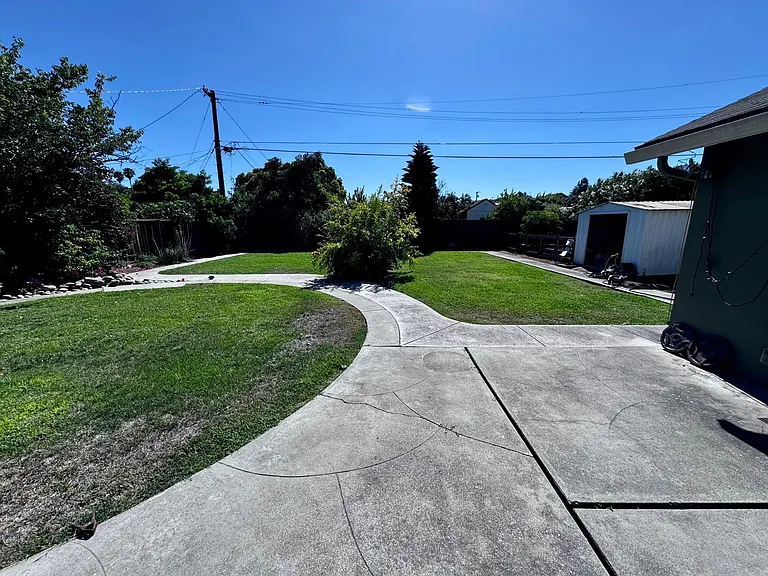 1783 Berna St — Photo 14