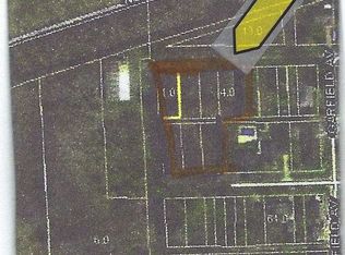 W Vine St, North judson, IN 46366