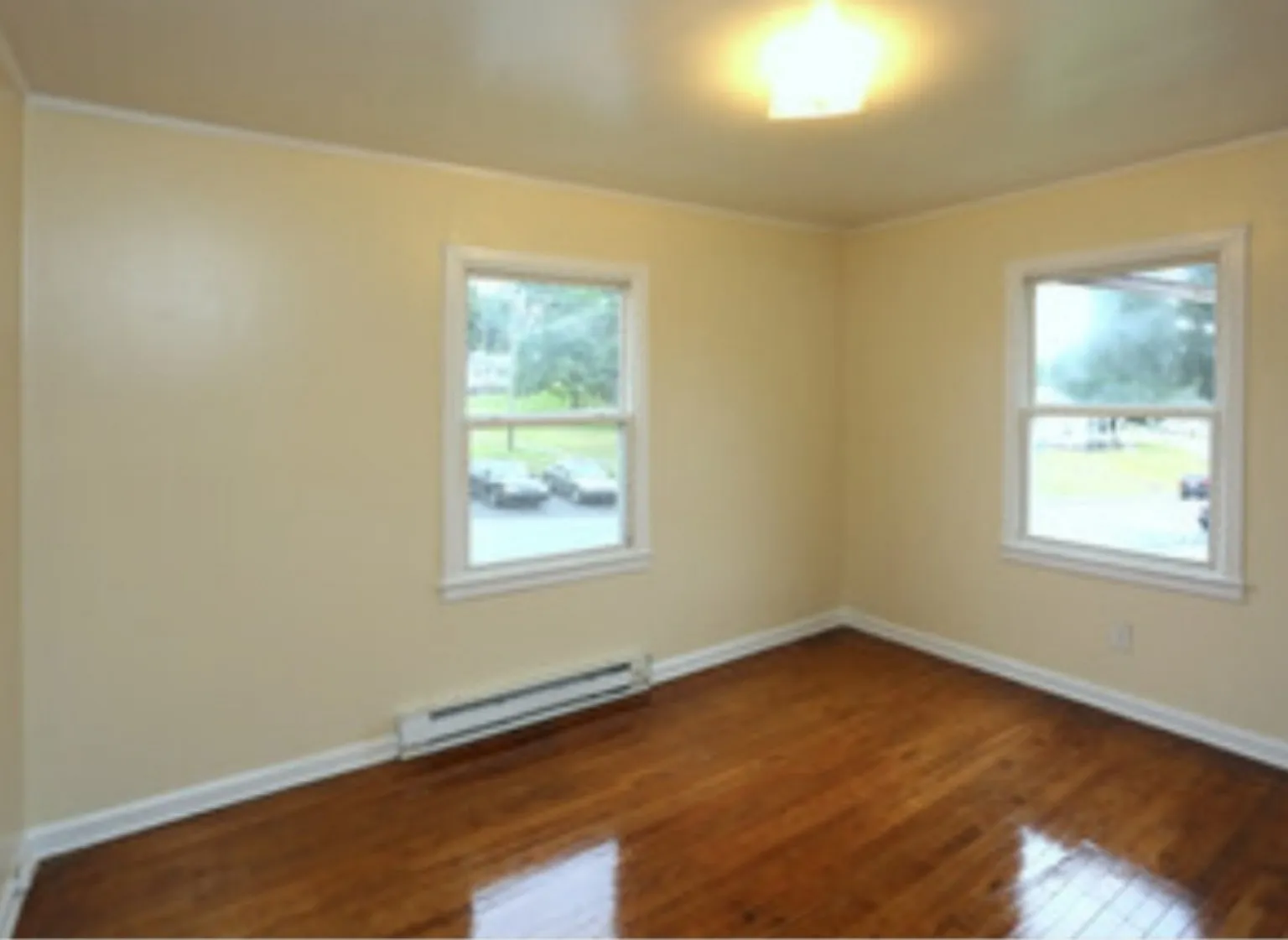 3 bed, 875 sqft, $950 — Photo 4