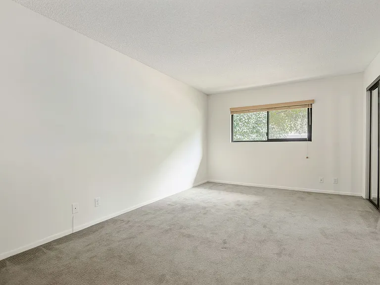1233 Richelle Ln #A — Photo 10