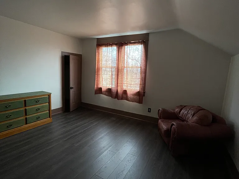 28 Mount View Ave — Photo 8