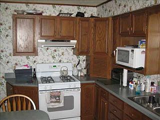 2nd image of 1208 W Clinton St