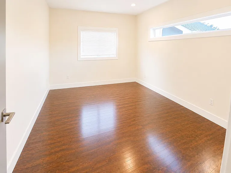 2302 Ruth St — Photo 11