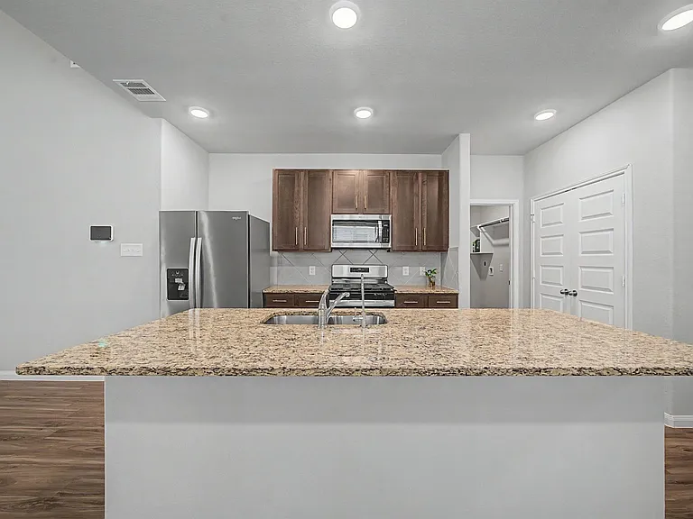 13820 Goldeye Dr — Photo 8
