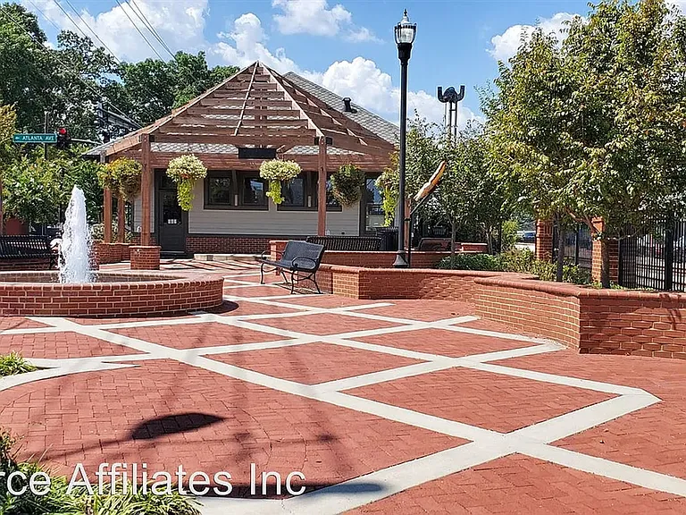 625 Coleman St — Photo 18