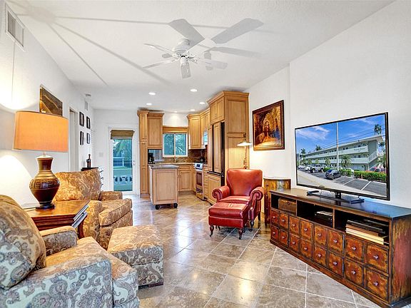 3rd image of 1000 SE 4 Street #220