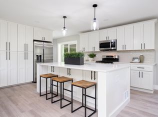 1998 Mabel Ct, Chaska, MN 55318