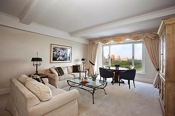 Rented by CitiSuites International Realty | media 32