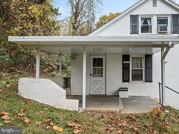 4th image of 1621 Lockes Mill Rd