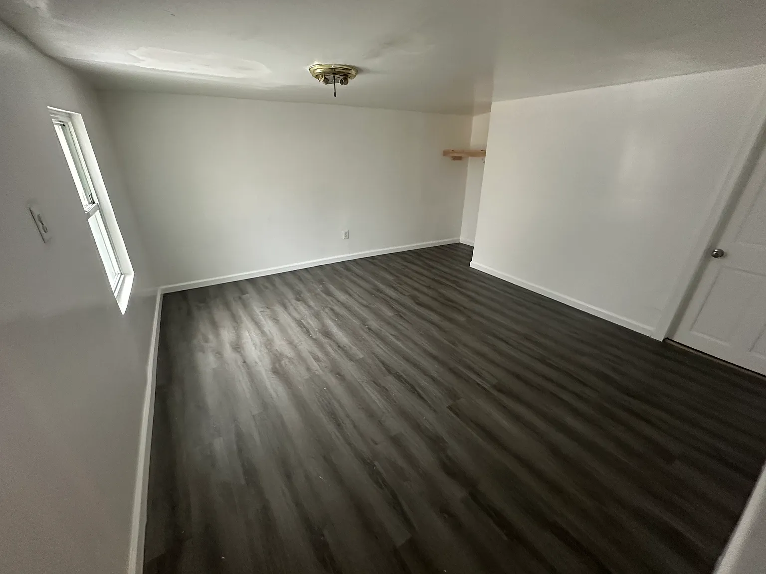 3 bed, $1,250 — Photo 3