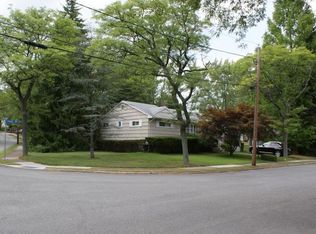 5 Paul St, Wayne, NJ 07470