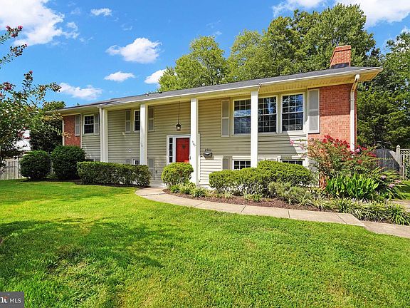 3rd image of 2504 Stirrup Ln