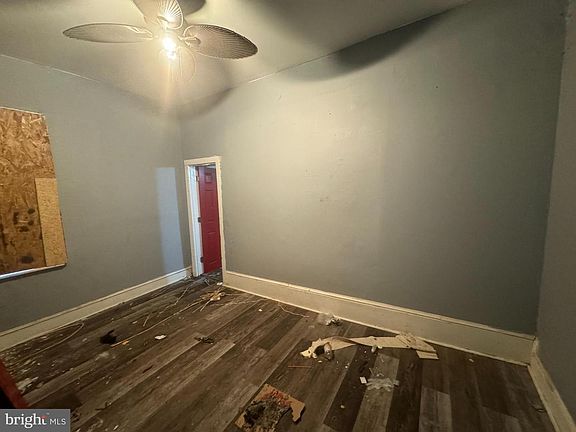 3rd image of 2918 D St