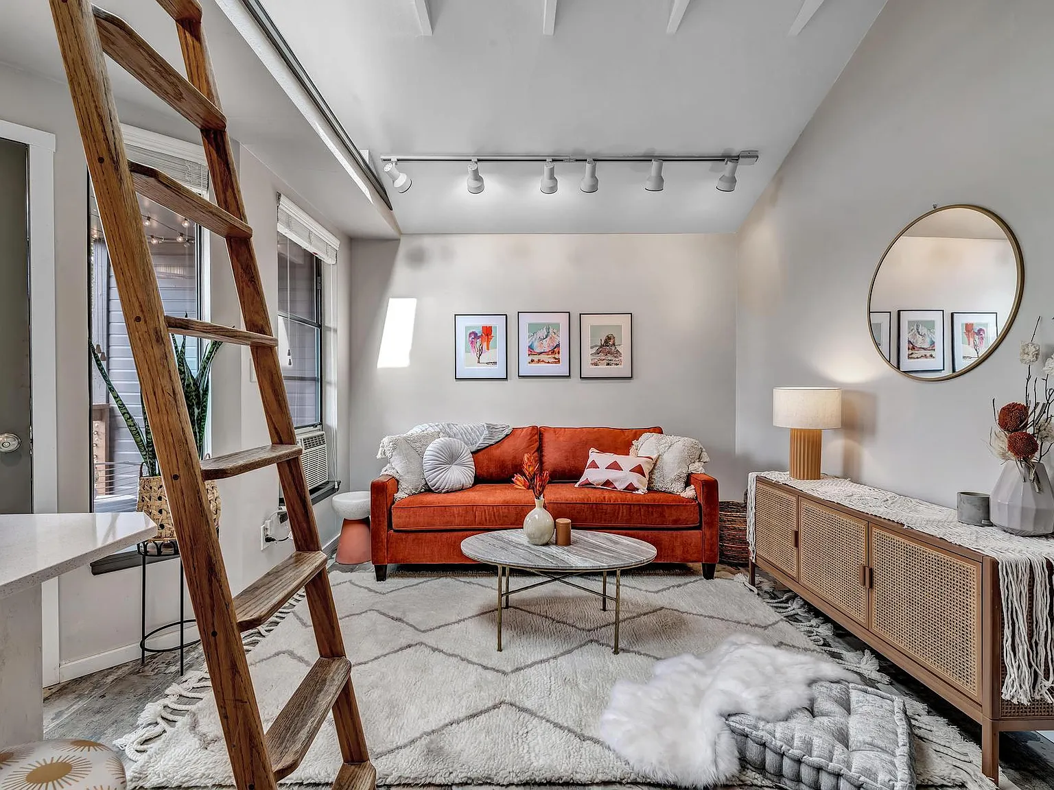 1 bed, 441 sqft, $2,700 — Photo 2