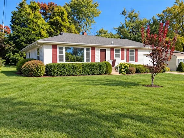 9718 E 35th St S, Independence, MO 64052