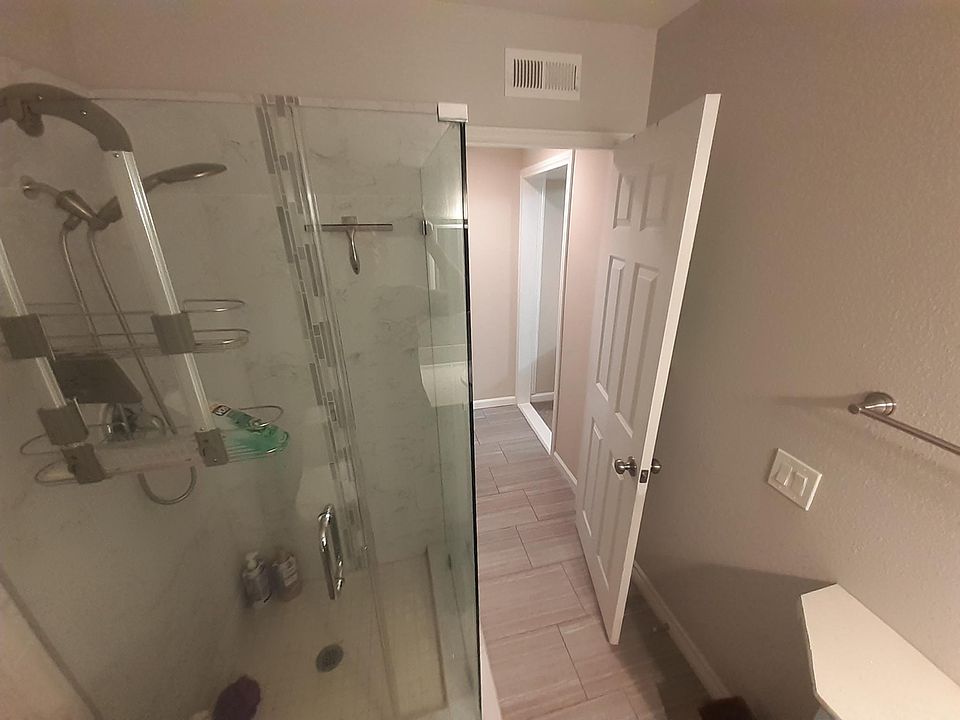 1st image of 40037 Gibraltar Dr #1