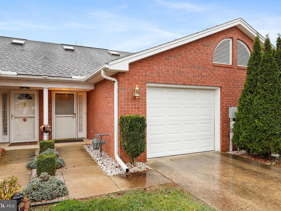 1st image of 1607 Langley Dr