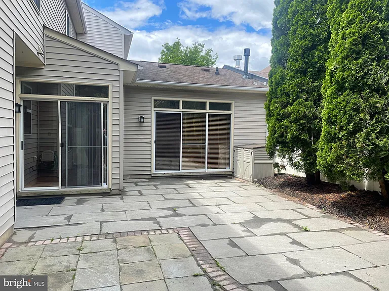 20389 Radcliff Ter — Photo 34