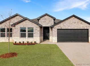 10001 E 135th St S, Bixby, OK 74008