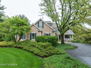 1552 Bobolink Cir, Woodstock, IL 60098