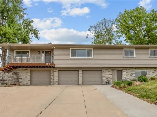 8121 N 38th St, Omaha, NE 68112