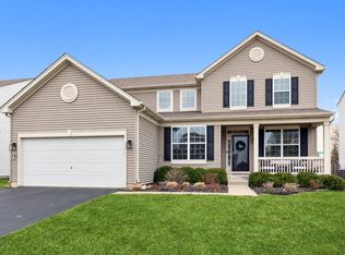 151 Reston Ln, Gilberts, IL 60136