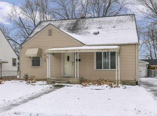 25183 Cole St, Roseville, MI 48066