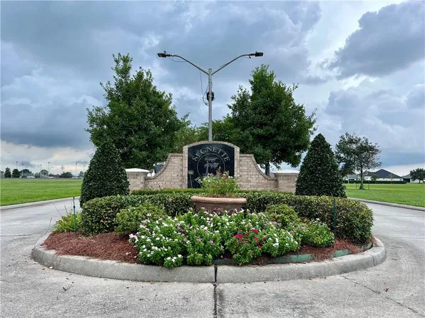 13 Heron Dr, Westwego, LA 70094