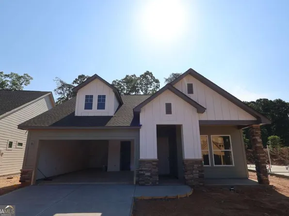 1410 Autumn Lake Dr, Gainesville, GA 30504