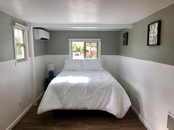 5th image of 2830 N Park Ave