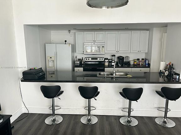 3rd image of 7545 E Treasure Dr APT 10E