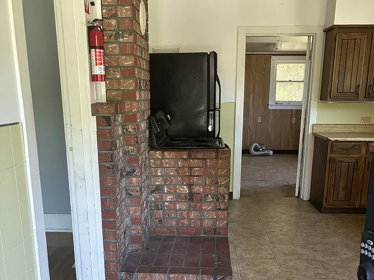 517 S Weed Blvd — Photo 7