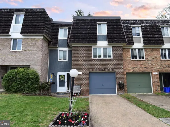 10449 Kardwright Ct, Montgomery Village, MD 20886