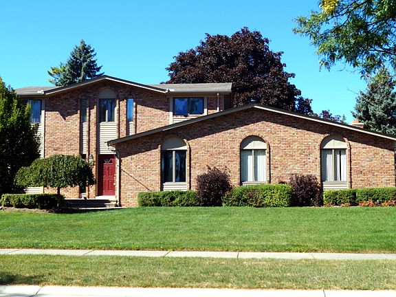 2nd image of 3705 Balfour Dr