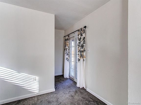 5th image of 2615 S Green Ct