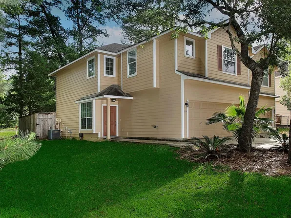 102 Blue Creek Ct, Spring, TX 77382