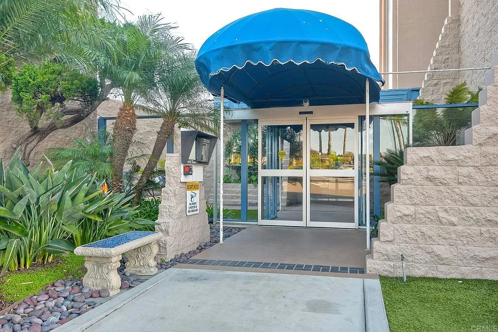 2 bed, 1364 sqft, $6,000 — Photo 3