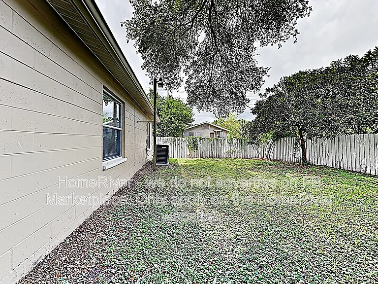 3519 N 10th St — Photo 16