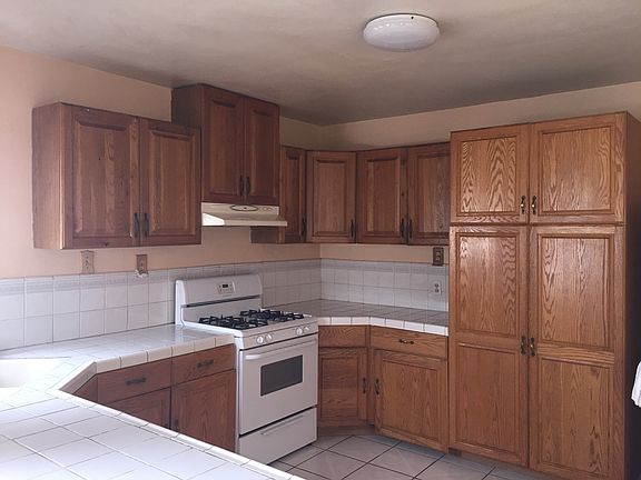 3rd image of 3812 W 135th St