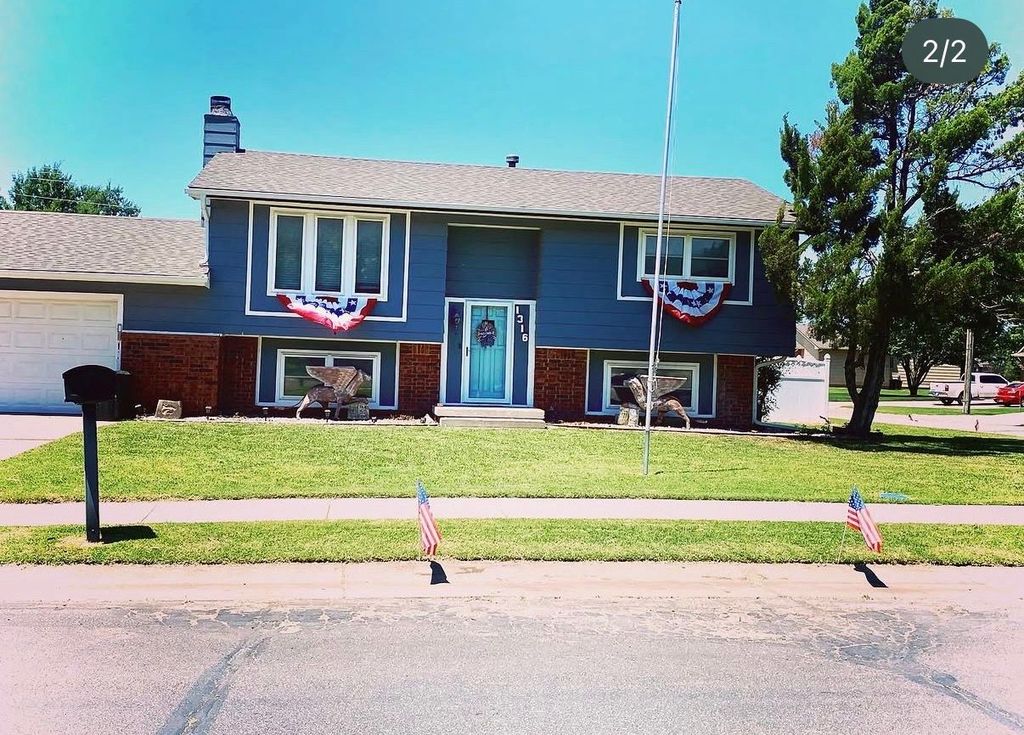 1316 N Plum St - Property Image
