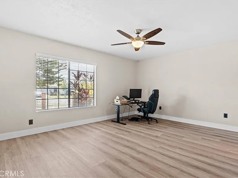 943 N Orange Ave — Photo 22