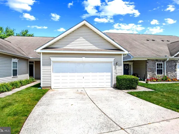 9002 Executive Club Dr, Delmar, MD 21875