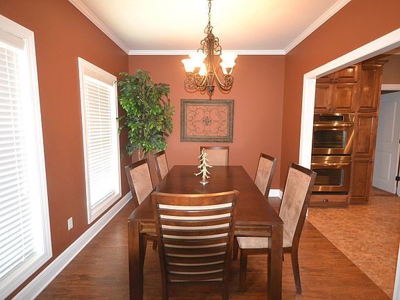 5th image of 2034 Columbia Road 15