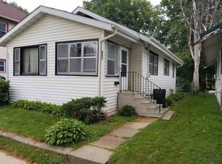 130 Mohawk St, Waterloo, IA 50703